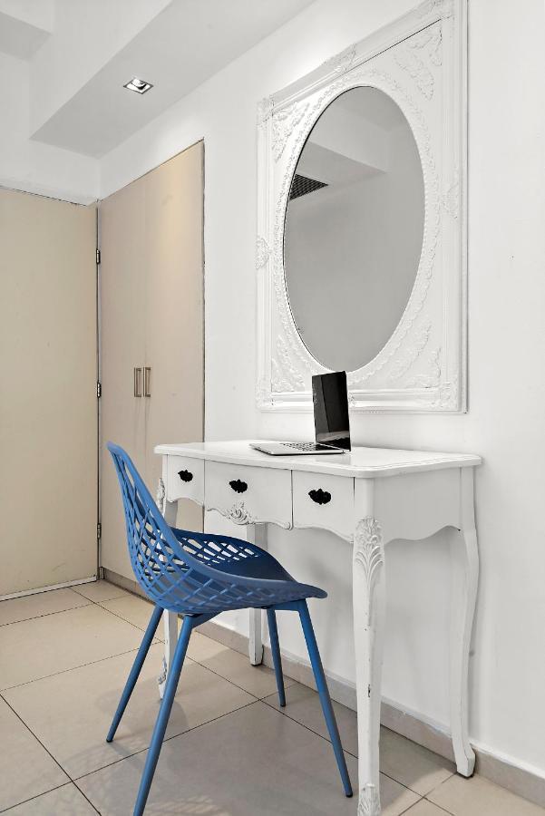 Glorious Renovated Apartment On Top Of The Beach Tel Awiw Zewnętrze zdjęcie