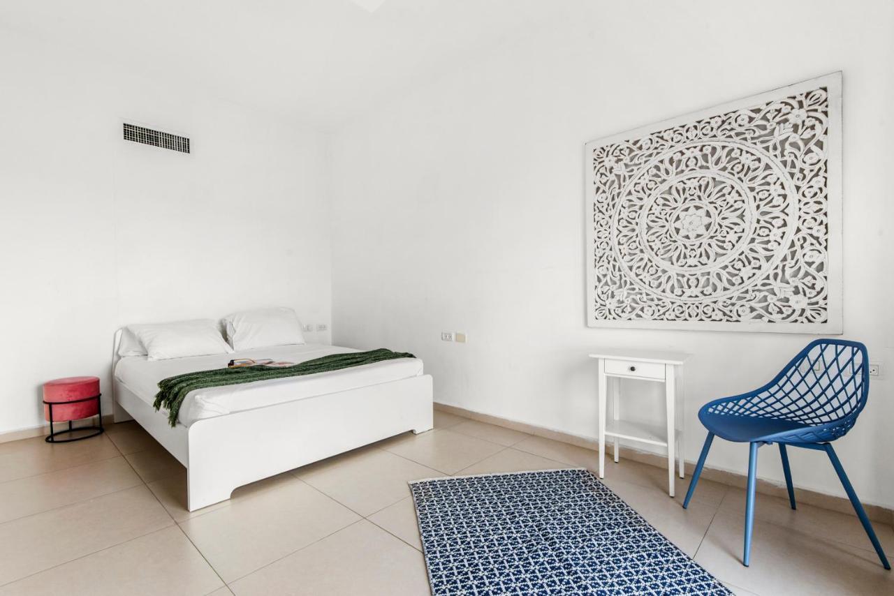 Glorious Renovated Apartment On Top Of The Beach Tel Awiw Zewnętrze zdjęcie